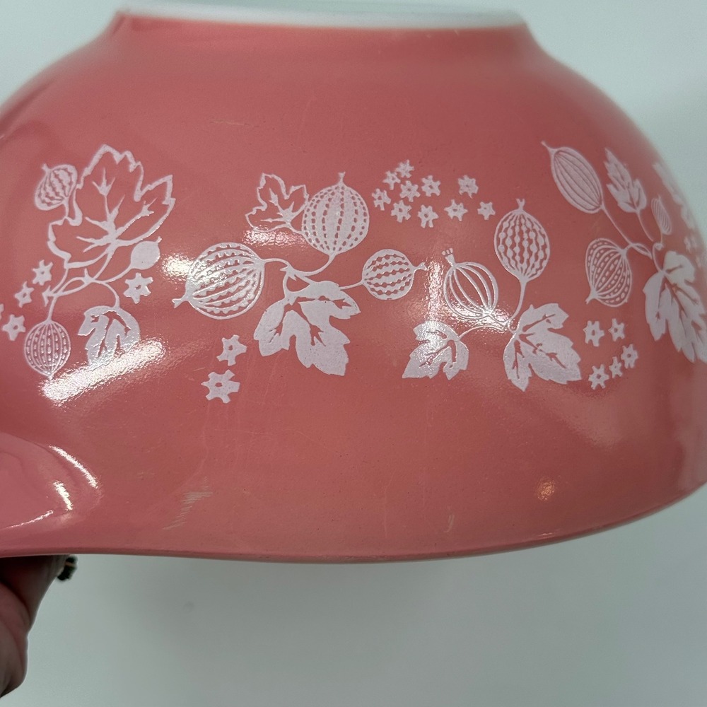 Vintage Pyrex Pink Gooseberry Cinderella Mixing Bowl 442 1.5 Quart Mid Century